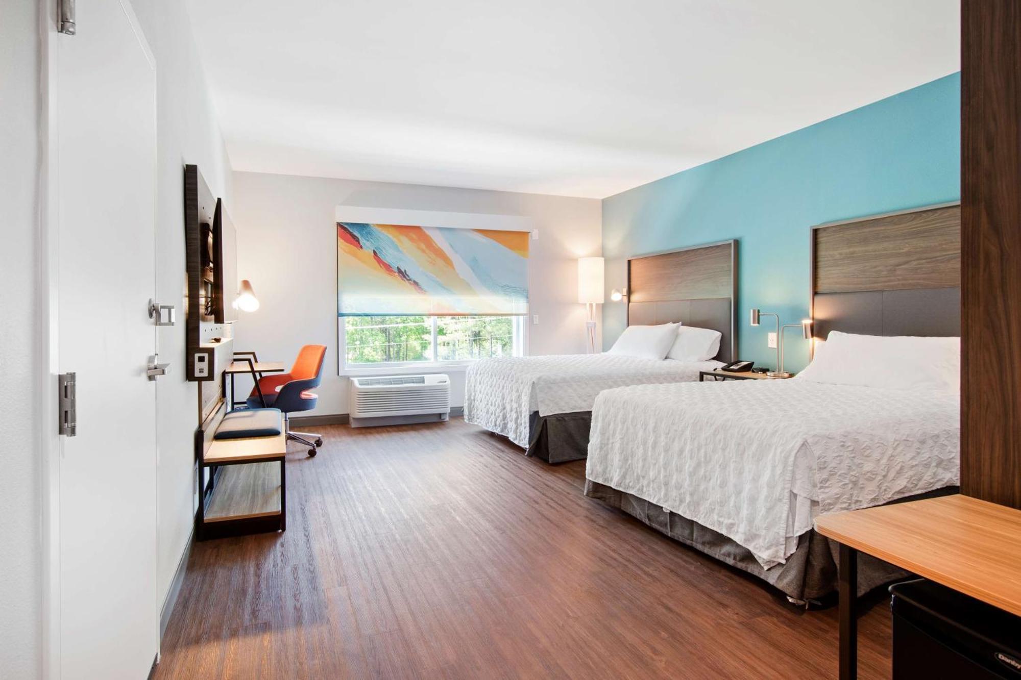 Tru By Hilton Chapel Hill Hotel Екстериор снимка