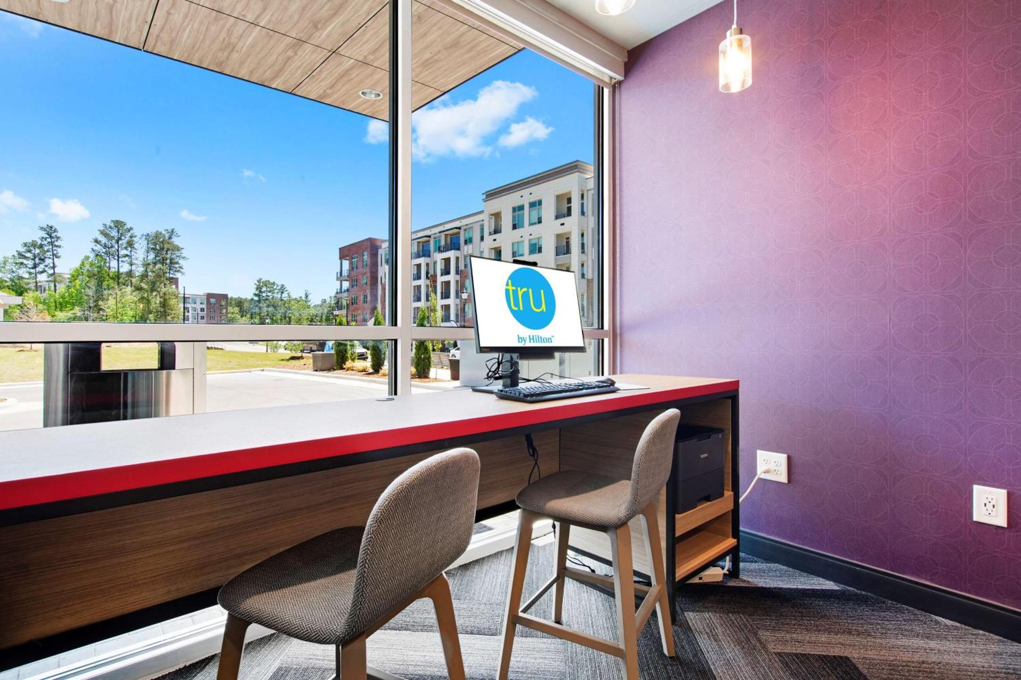 Tru By Hilton Chapel Hill Hotel Екстериор снимка