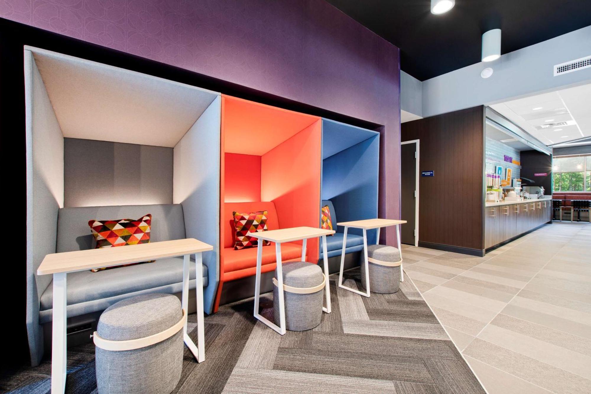 Tru By Hilton Chapel Hill Hotel Екстериор снимка