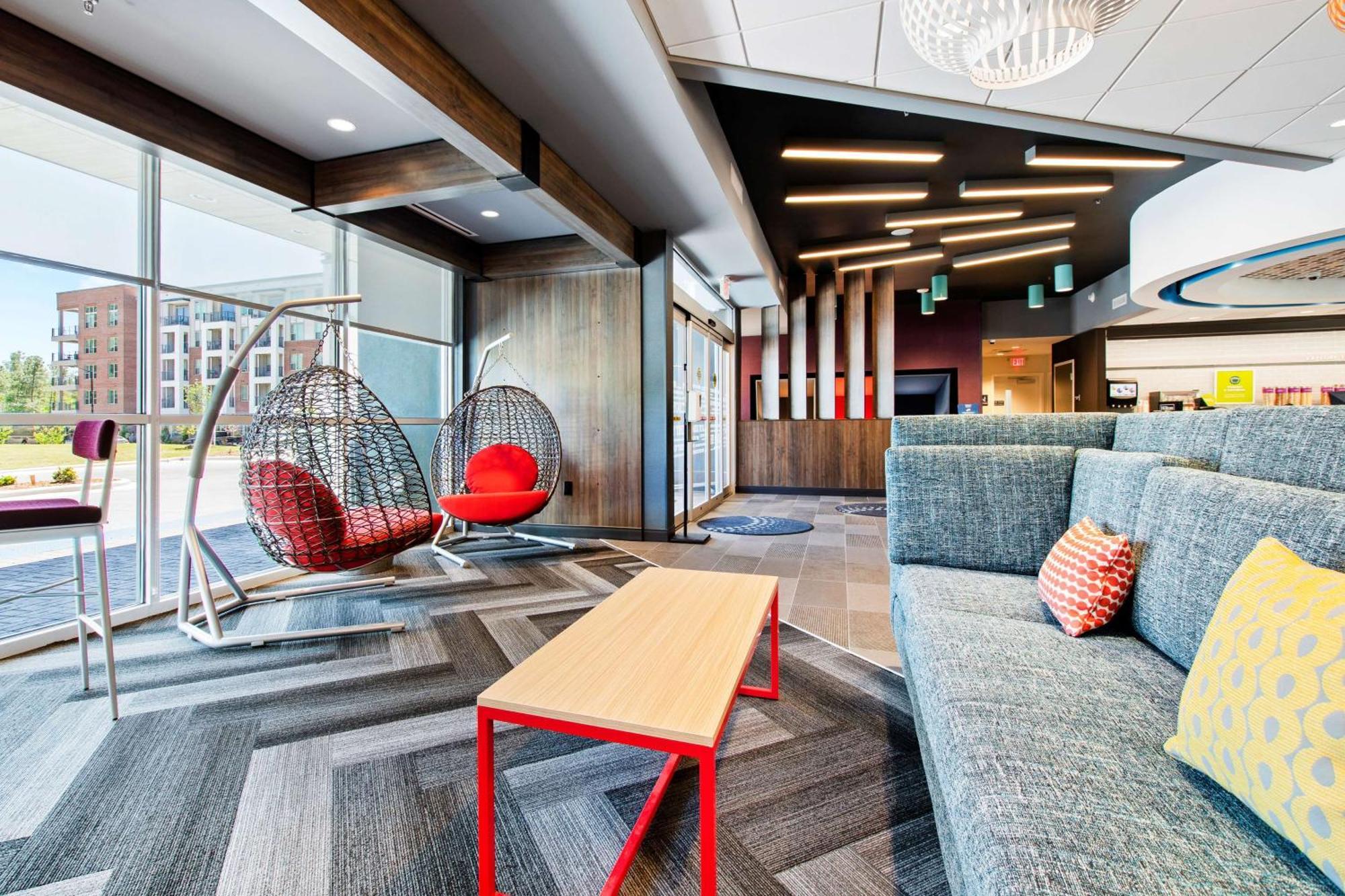 Tru By Hilton Chapel Hill Hotel Екстериор снимка